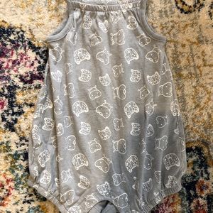 12-18mos Grey Old Navy hippo romper